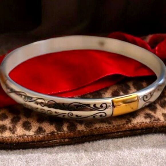 BRIGHTON  Bundle Bangle and Bracelet/Earrings  Holder - Picture 4 of 6